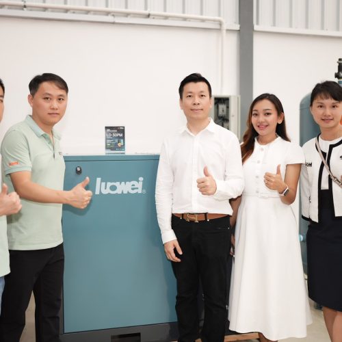 2E81A4F6-3BF9-4592-93A5-3155C8A2CA4B